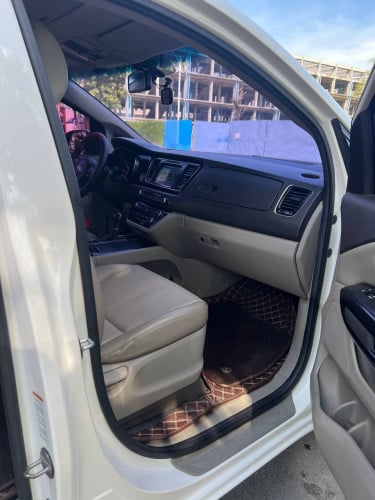 Kia carnival 2015 ម៉ាស៊ូតលក់