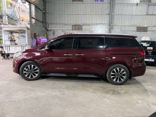 Kia carnival 2015full option ទ្វាអូតូបី
