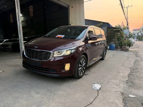 Kia carnival 2015full option ទ្វាអូតូបី