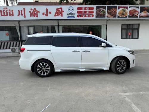 Kia Carnival 2017full option 360ប៊ូតុង5អូតូបី