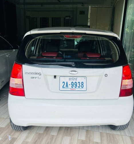 KIA05 full ស ក្នុងលឿងតម្លៃត្រឹមតែ3800$ចរចាបាន