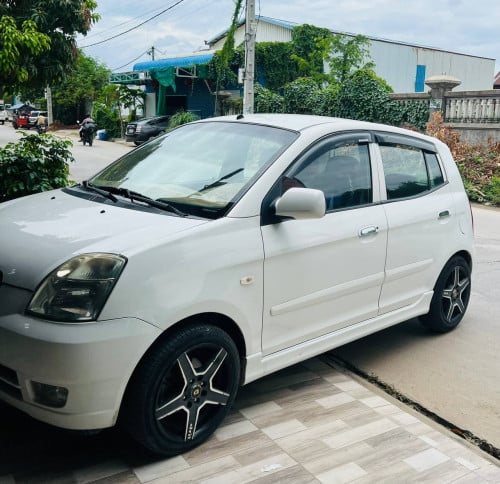 KIA05 full ស ក្នុងលឿងតម្លៃត្រឹមតែ3800$ចរចាបាន