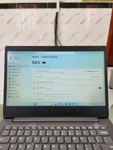 Lenovo V14-IGL