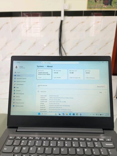 Lenovo V14-IGL