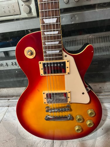 Lespual Guitar