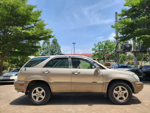 LEXUS 01p1 លក់ដូរសារី