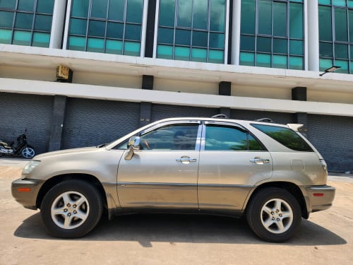LEXUS 01p1 លក់ដូរសារី