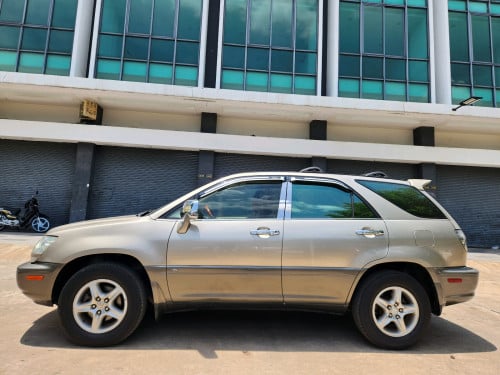 LEXUS 01p1 លក់ដូរសារី