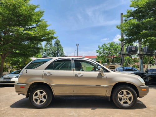 LEXUS 01p1 លក់ដូរសារី