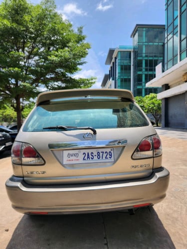 LEXUS 01p1 លក់ដូរសារី