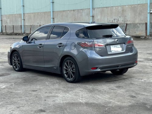 LEXUS CT 200h 2012 For Rent /出租