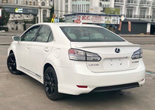 Lexus HS 250 ឆ្នាំ 2010