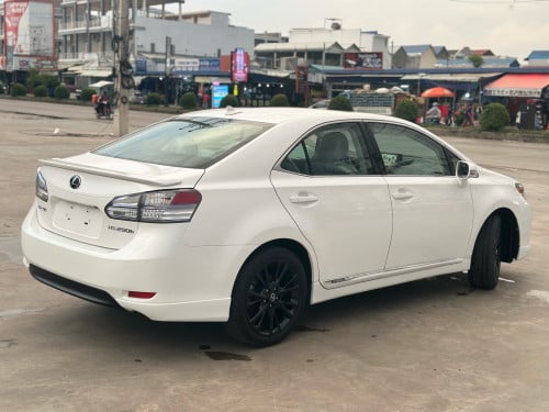 Lexus HS 250 ឆ្នាំ 2010