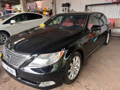Lexus LS460L 2007