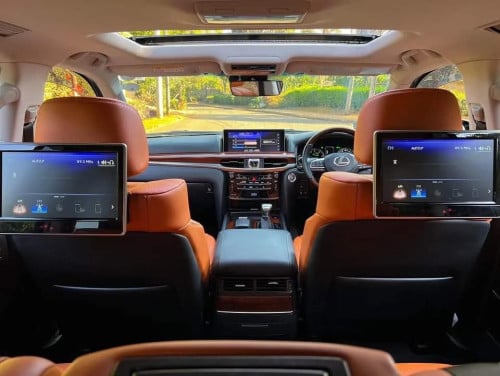 Lexus LX570