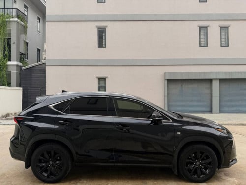 LEXUS NX 200T 2015 For Rent /出租