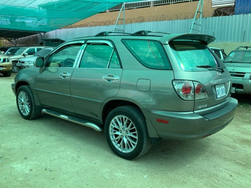 Lexus Rx300 ឆ្នាំ 2000 ប៉ុង2 ម៉ាញ៉ែត MC