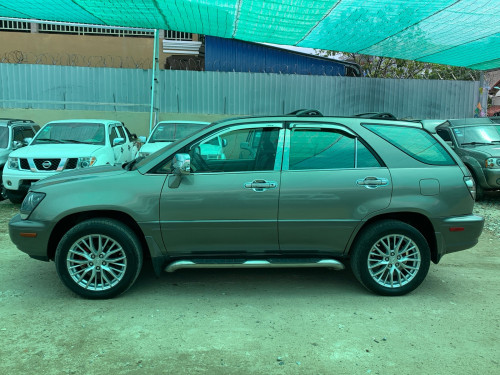 Lexus Rx300 ឆ្នាំ 2000 ប៉ុង2 ម៉ាញ៉ែត MC