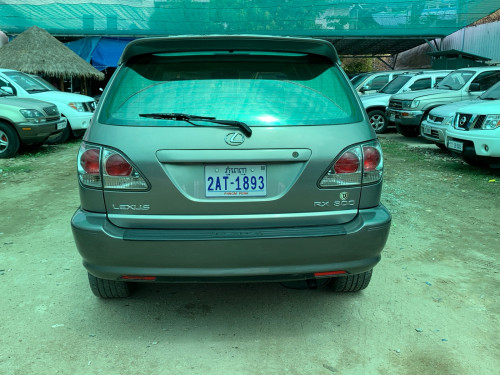Lexus Rx300 ឆ្នាំ 2000 ប៉ុង2 ម៉ាញ៉ែត MC