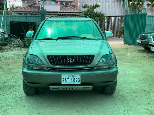 Lexus Rx300 ឆ្នាំ 2000 ប៉ុង2 ម៉ាញ៉ែត MC