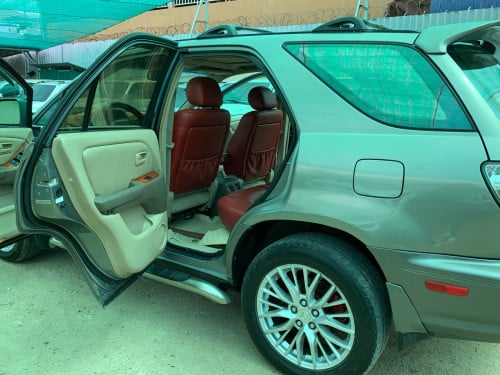 Lexus Rx300 ឆ្នាំ 2000 ប៉ុង2 ម៉ាញ៉ែត MC