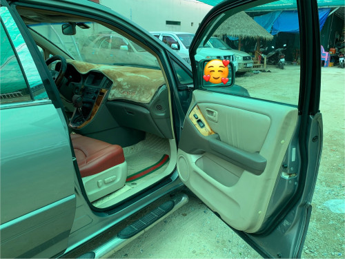 Lexus Rx300 ឆ្នាំ 2000 ប៉ុង2 ម៉ាញ៉ែត MC