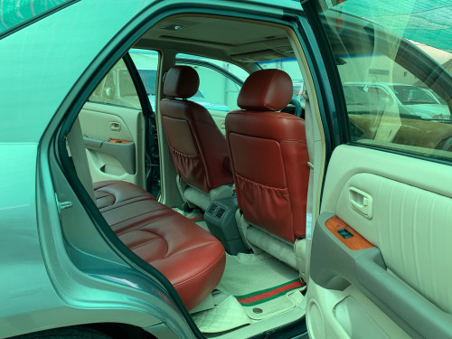 Lexus Rx300 ឆ្នាំ 2000 ប៉ុង2 ម៉ាញ៉ែត MC