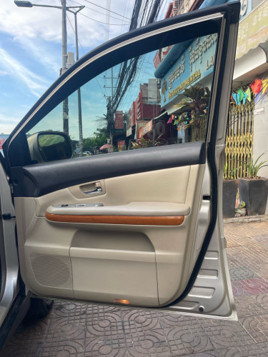 Lexus400h ប៉ុង2 haft ម្ចាស់ដើម ចង់លក់