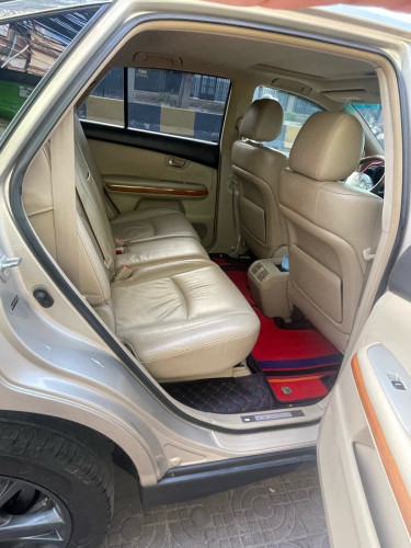 Lexus400h ប៉ុង2 haft ម្ចាស់ដើម ចង់លក់