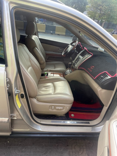 Lexus400h ប៉ុង2 haft ម្ចាស់ដើម ចង់លក់