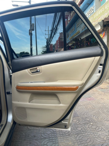 Lexus400h ប៉ុង2 haft ម្ចាស់ដើម ចង់លក់