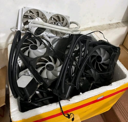 Liquid 2 fans Price: 20$ Take 2 : 30$