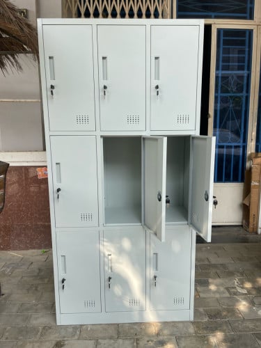 Locker 9doors