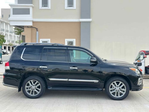 LX570 2013 full options Eco