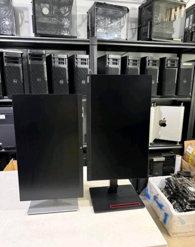 Monitor Lenovo T24i-10 .24” (2019) Full HD Monitor HP E24 G4 24”(2022).  Full HD