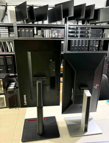 Monitor Lenovo T24i-10 .24” (2019) Full HD Monitor HP E24 G4 24”(2022).  Full HD