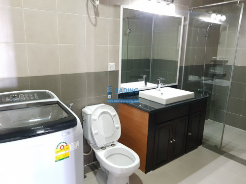 N315 | Western Bright and Clean Fully Furnished 2 Bedrooms Apartment For Rent