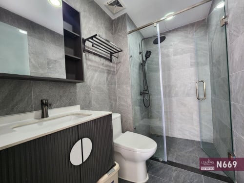 N669 | Serviced Apartment 2 Bedrooms with Gym, Pool, Cleaning For Rent