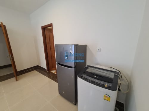 N861 | Western Clean 2 Bedrooms Apartment For Rent in Boeng Trabek Area