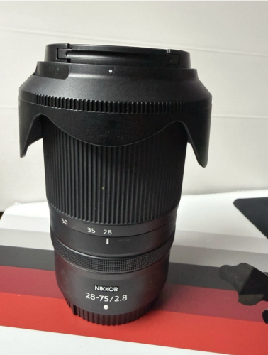 Nikon z 28-75mm f2.8