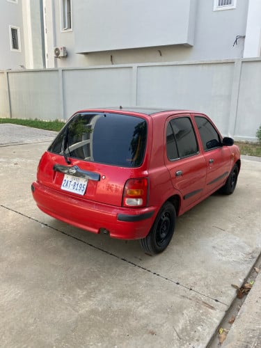 Nissan Micra 2000