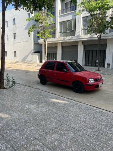 Nissan Micra 2000