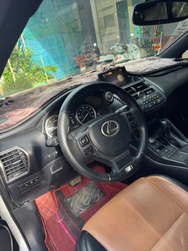 NX200t 2015 up fsport បីបូតុង ប៉ុង1 ឡានថ្មី អត់បុកប៉ះអត់ច្រេស
