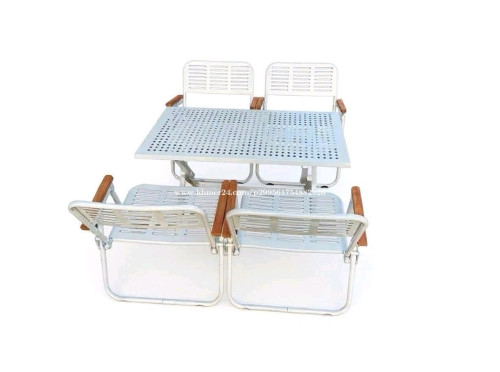 Outdoor picnics set