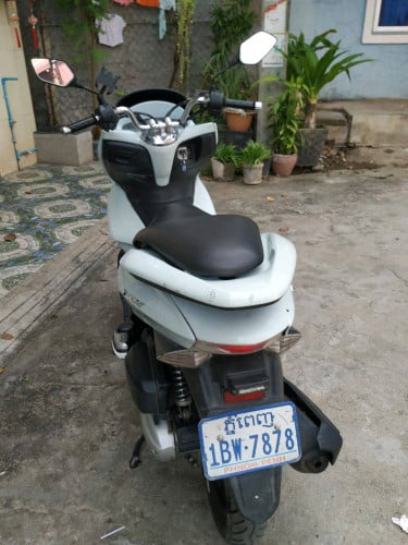 Pcx 012 ជប៉ុន កាតគ្រី