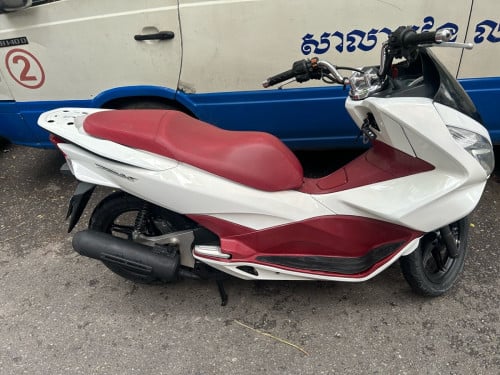 PCX 150cc year 2015 មានពន្ធ