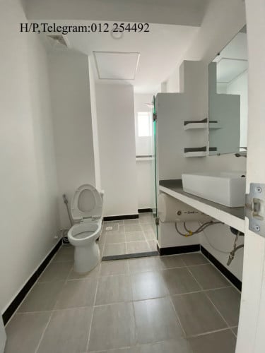 Pool and Gym Service Apartment for Rent