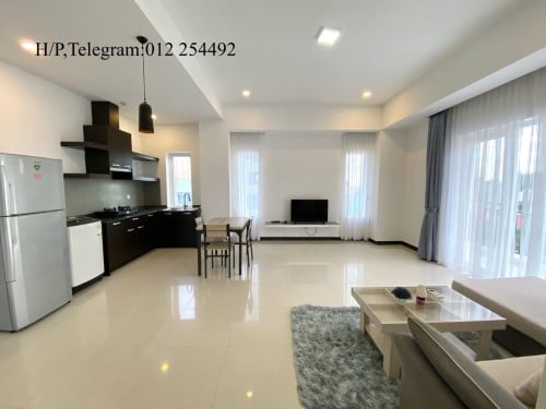 Pool and Gym Service Apartment for Rent