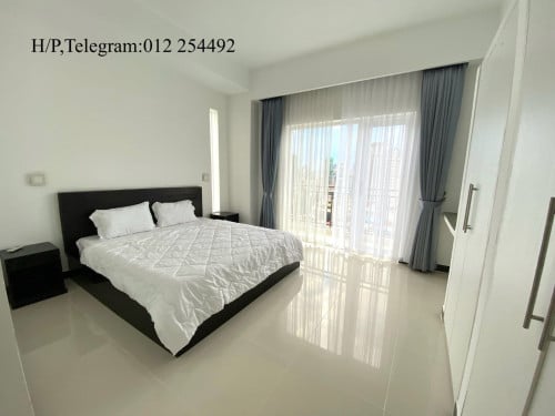 Pool and Gym Service Apartment for Rent