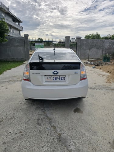 Prius 010 option 4 solla លក់